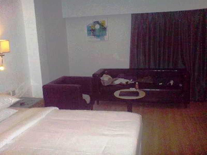 Peerless Hotel היידראבד מראה חיצוני תמונה