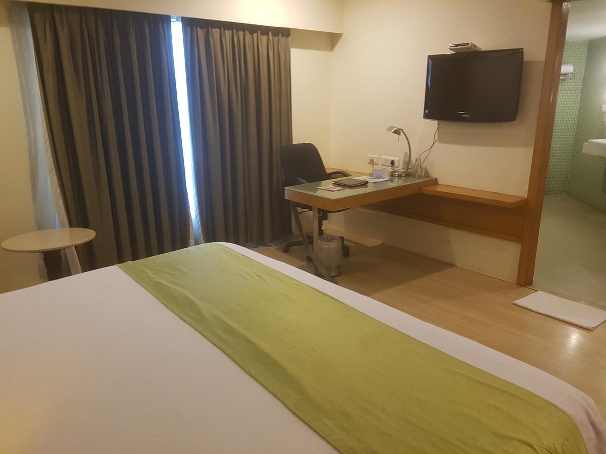 Peerless Hotel היידראבד מראה חיצוני תמונה