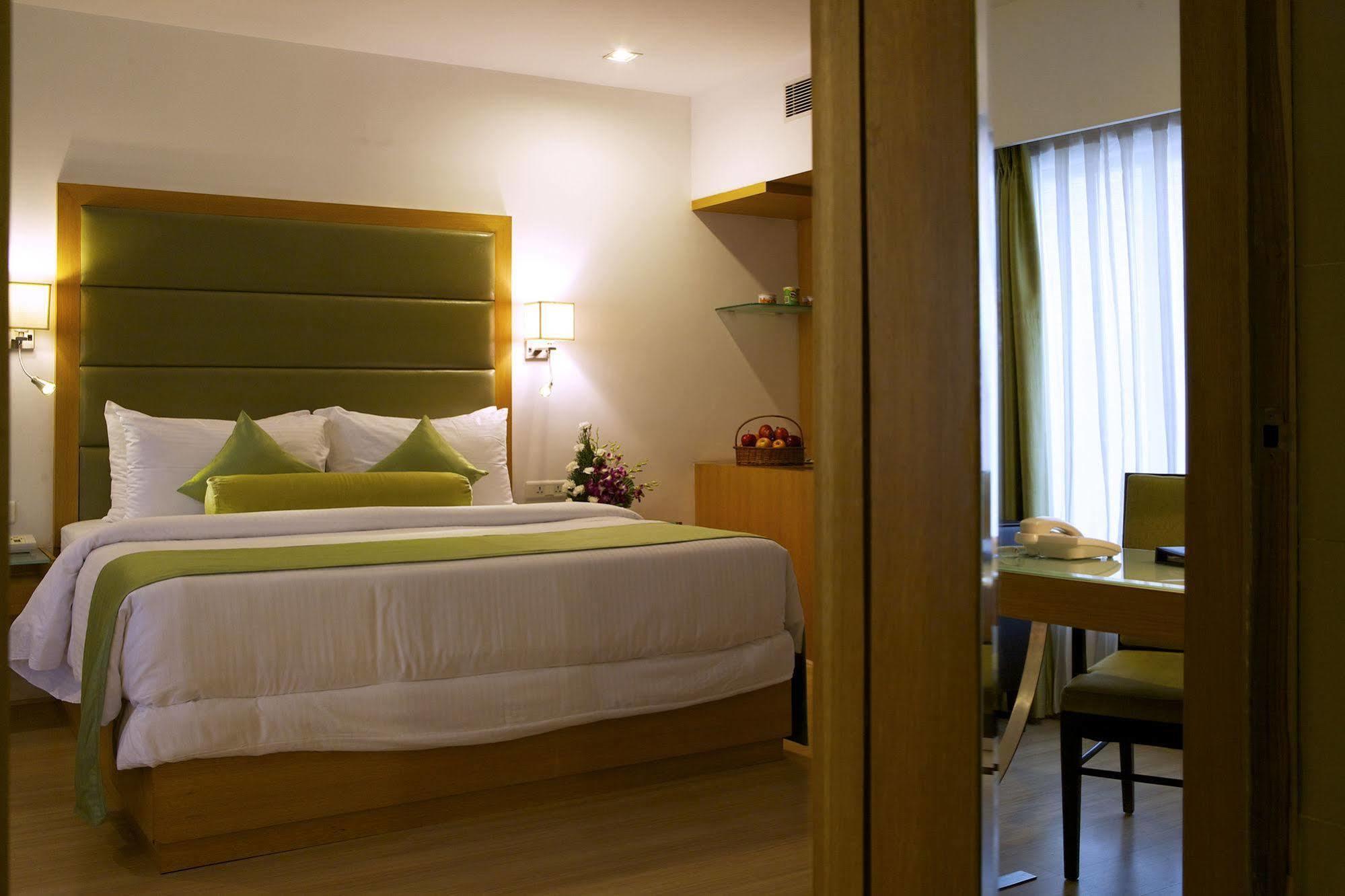 Peerless Hotel היידראבד מראה חיצוני תמונה