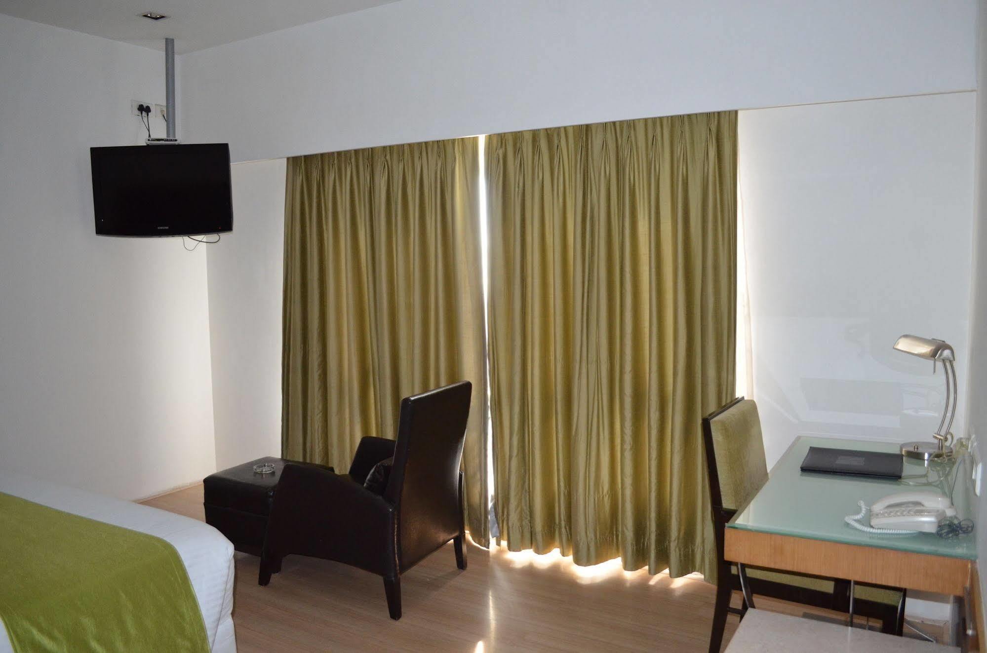 Peerless Hotel היידראבד מראה חיצוני תמונה