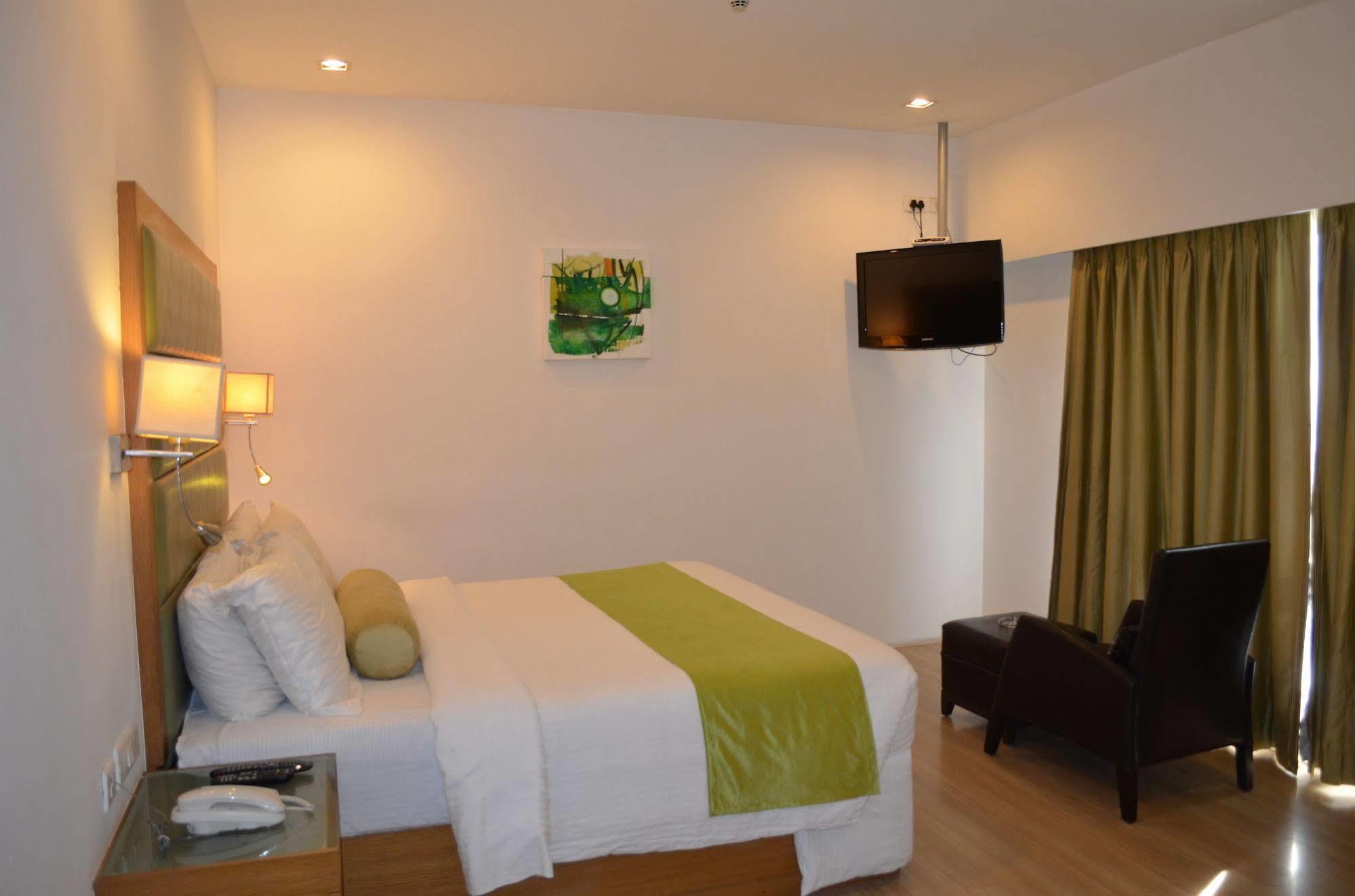Peerless Hotel היידראבד מראה חיצוני תמונה