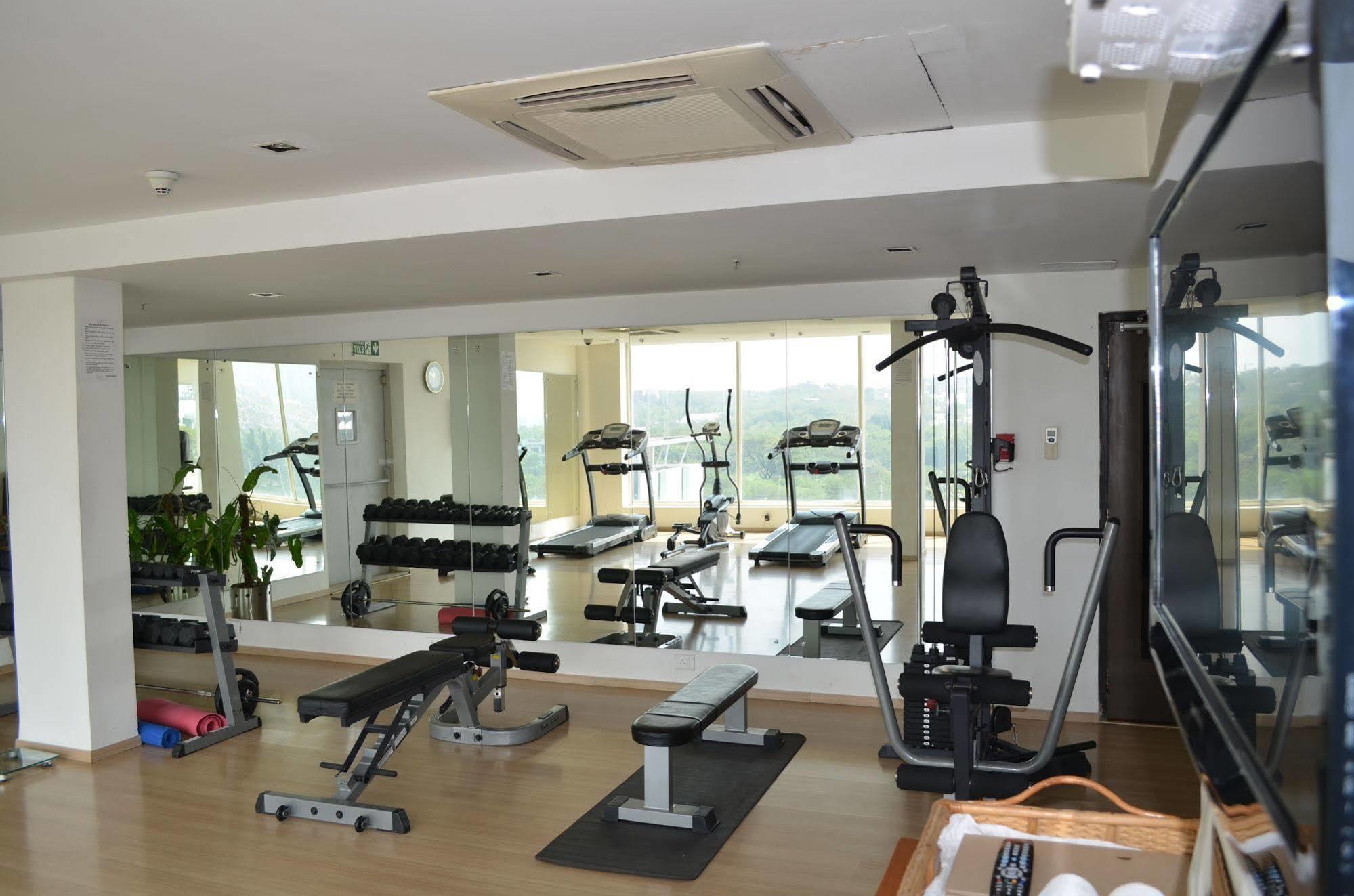 Peerless Hotel היידראבד מראה חיצוני תמונה