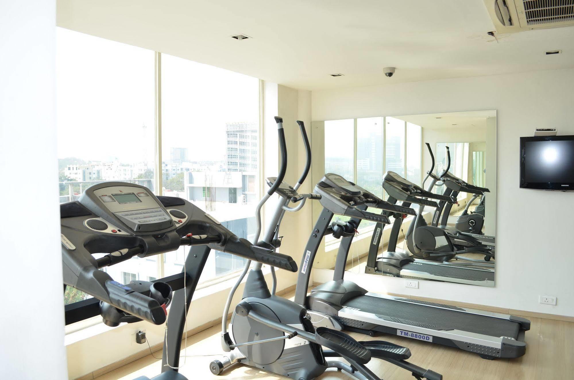 Peerless Hotel היידראבד מראה חיצוני תמונה